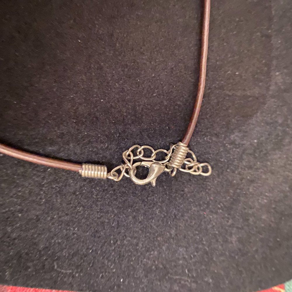 Harely Wing Snap Necklaces - Picture 5 of 6